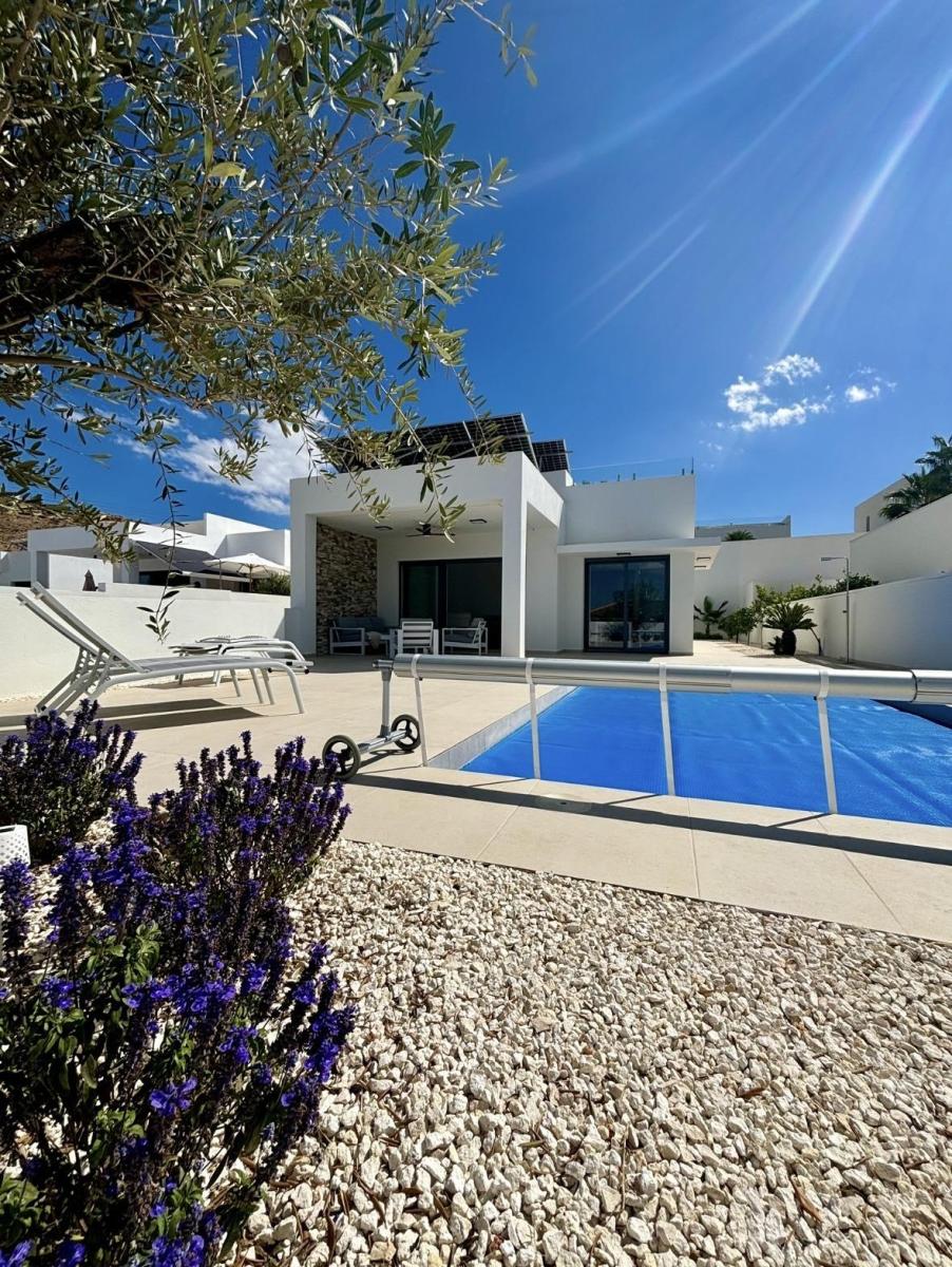 Villa for Sale in Benijófar