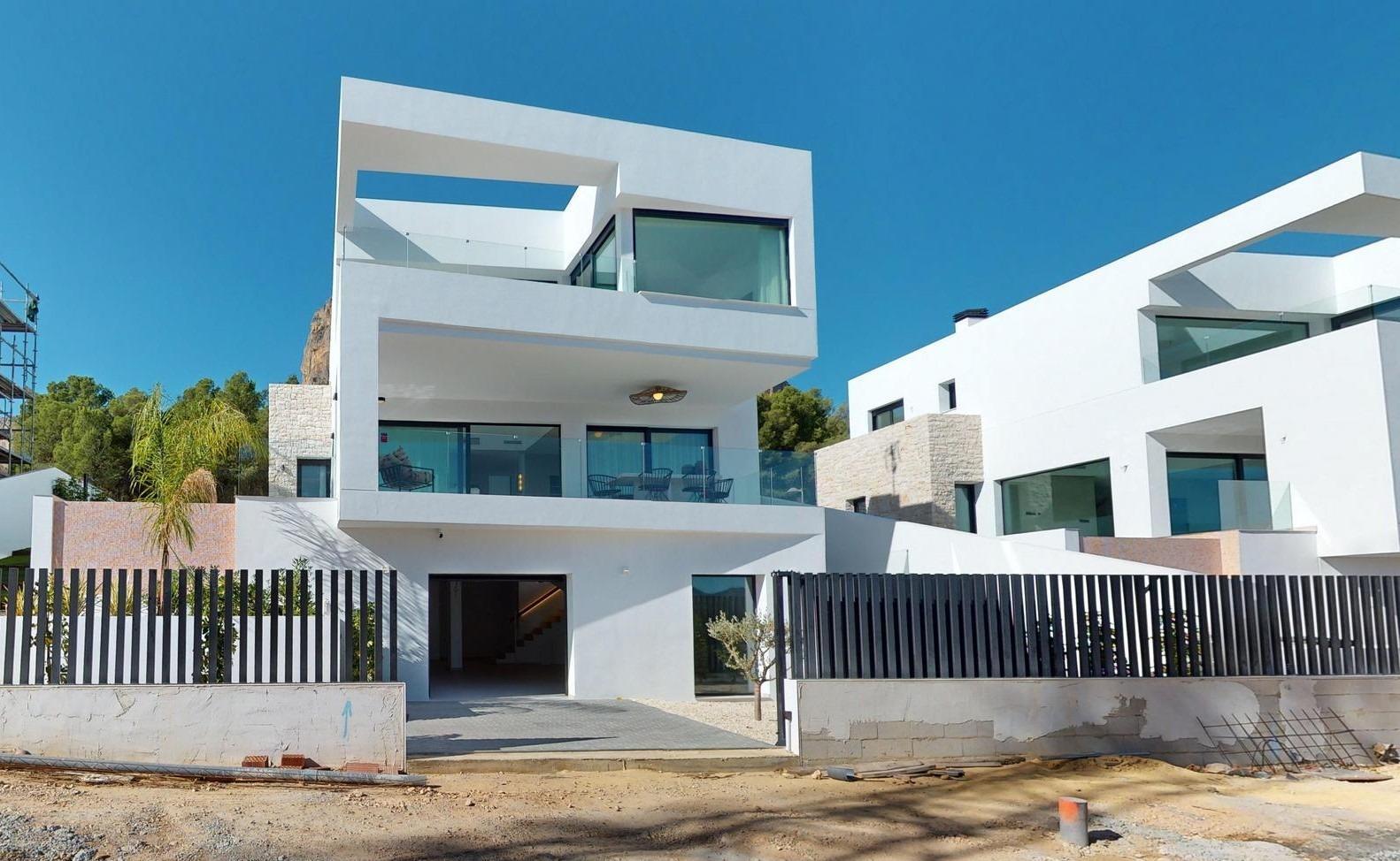 Villa for Sale in Polop