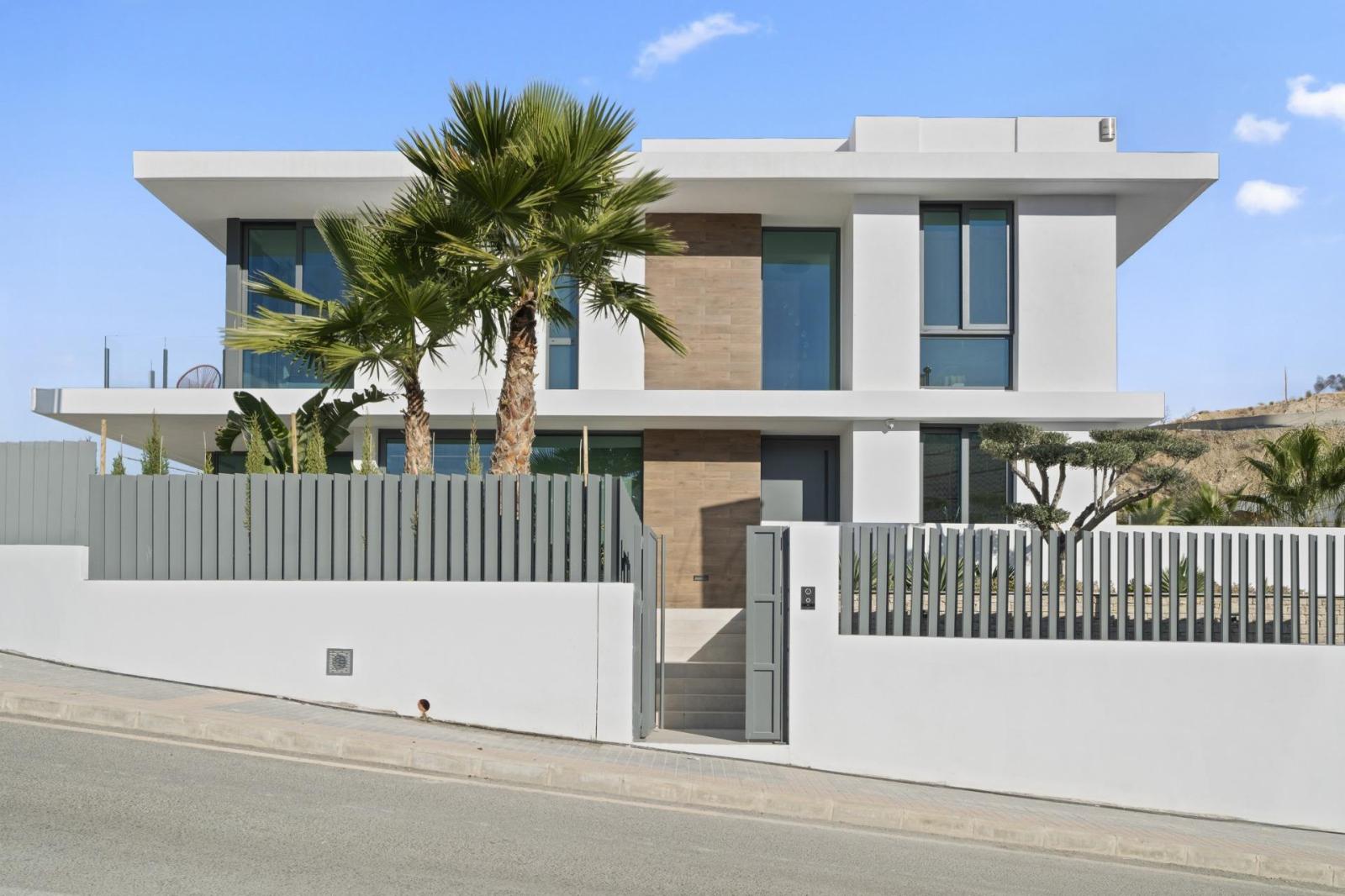 Villa for Sale in Benidorm