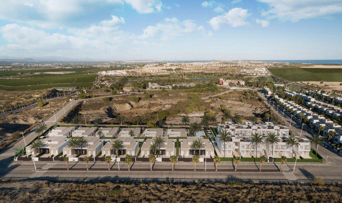 Villa for Sale in Algorfa