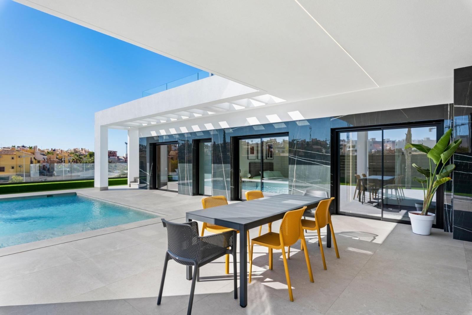 Villa en Venta en Algorfa