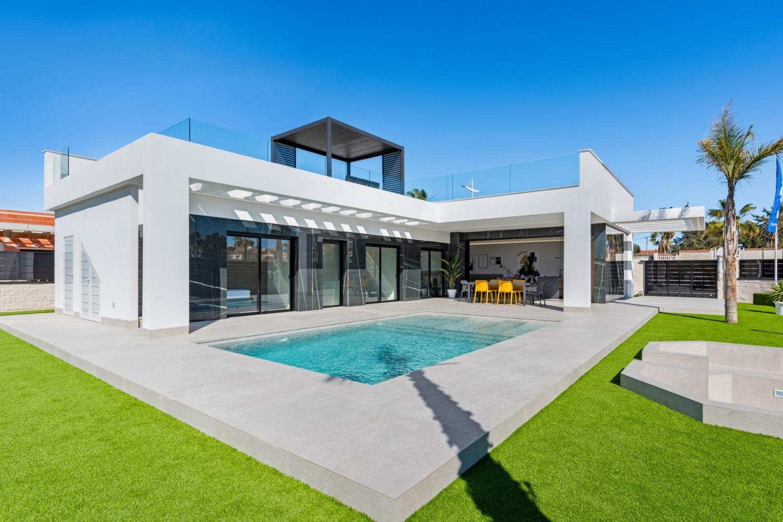 Villa en Venta en Algorfa