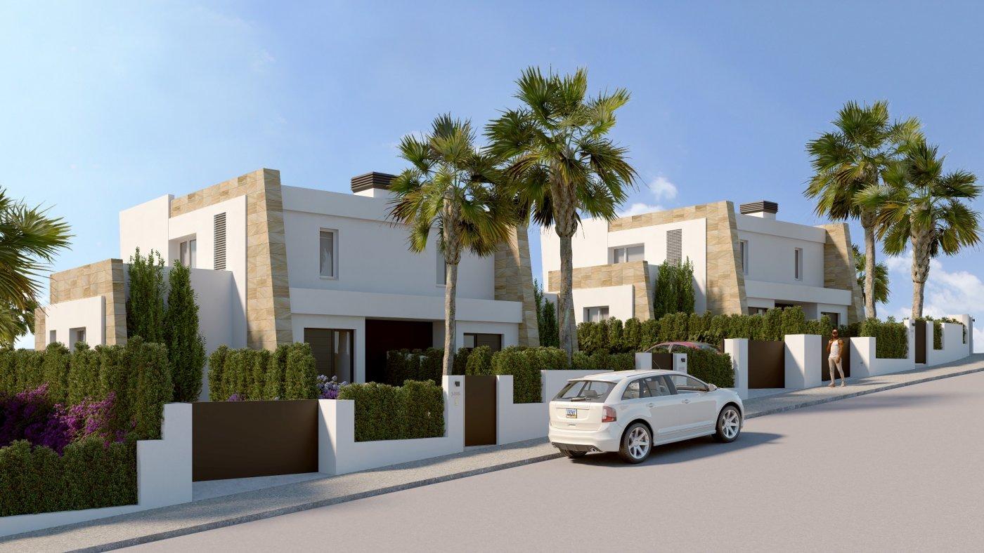 Villa for Sale in Algorfa