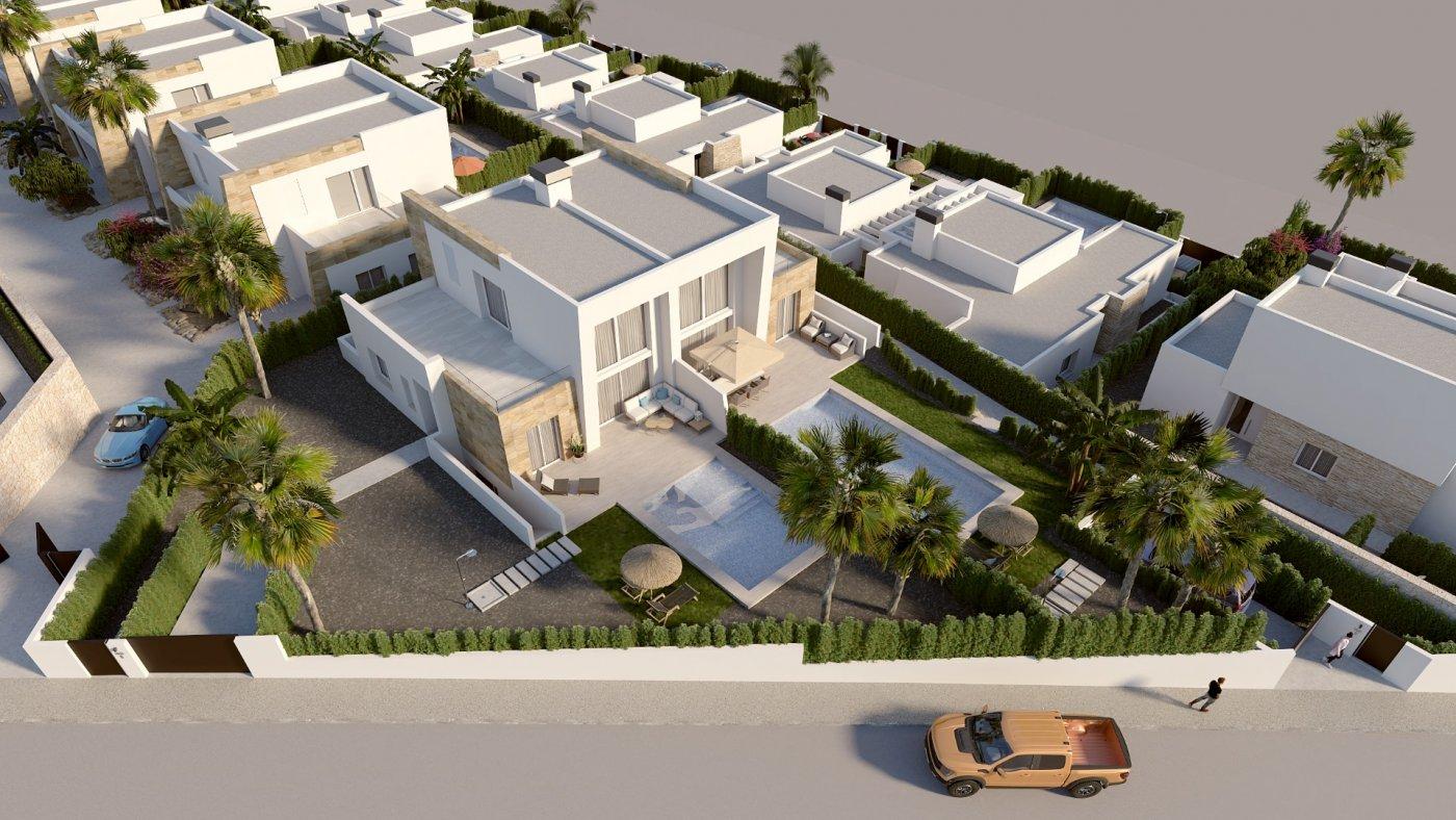 Villa for Sale in Algorfa