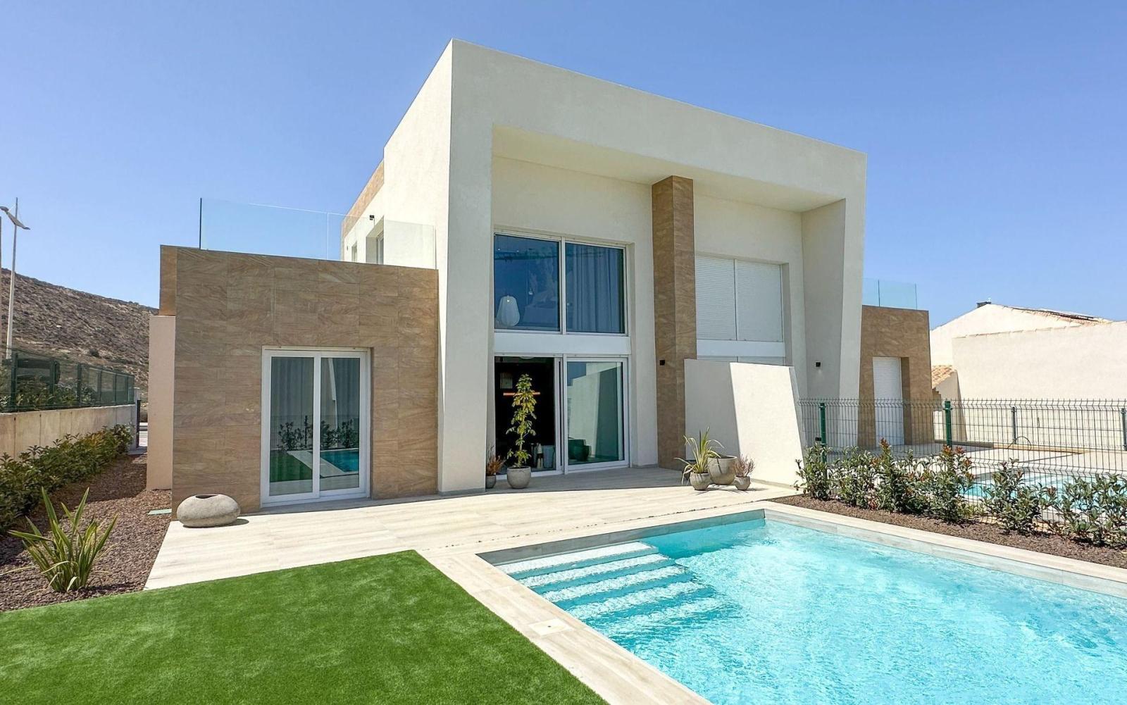 Villa for Sale in Algorfa