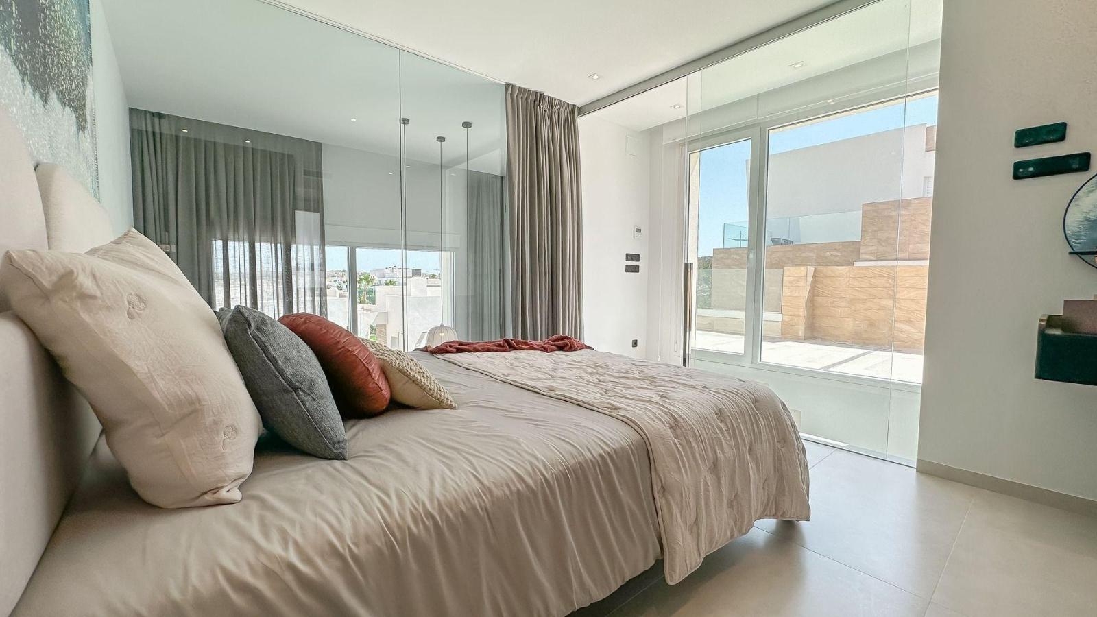 Villa for Sale in Algorfa