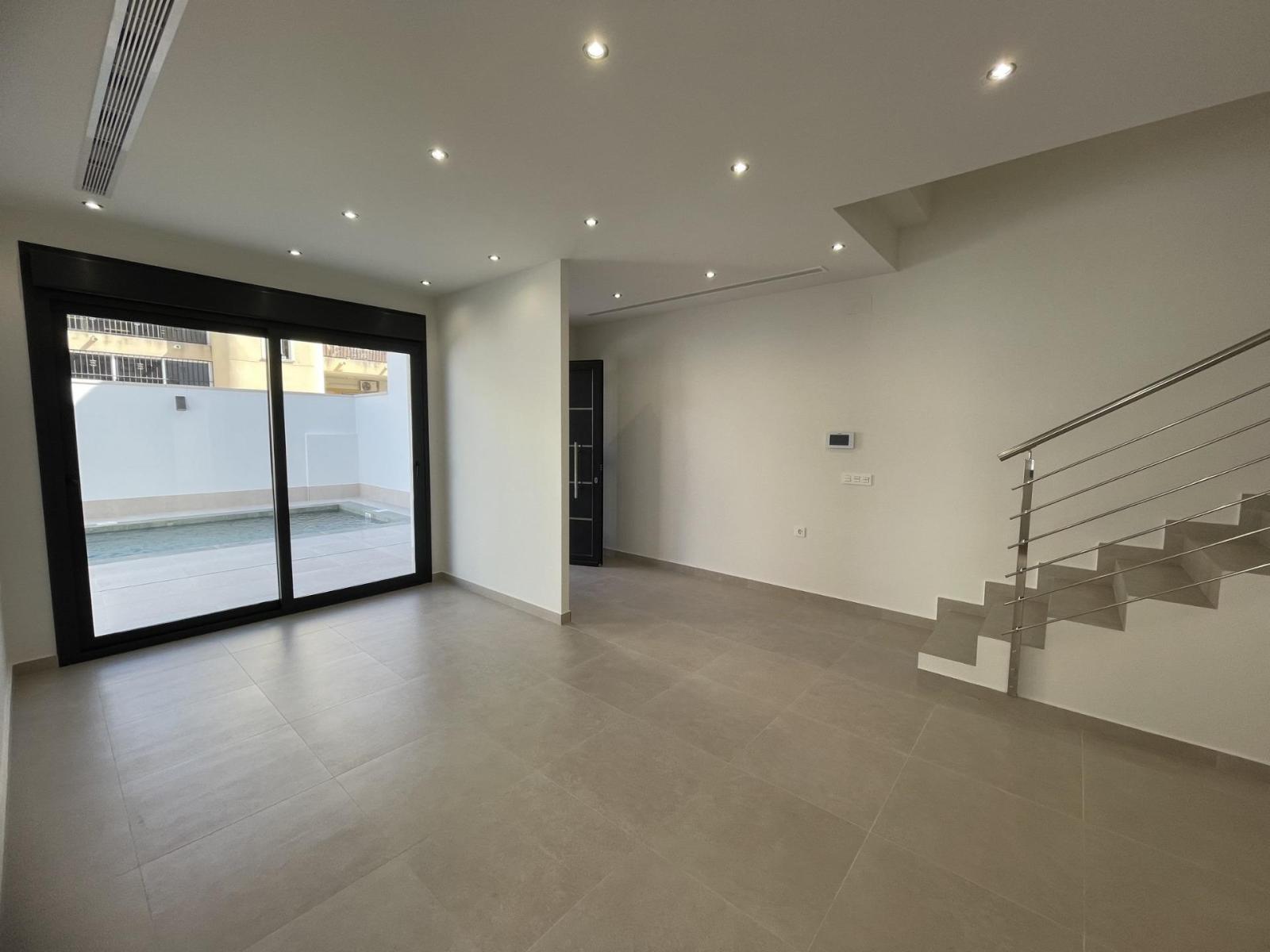 Villa en Venta en Almoradí