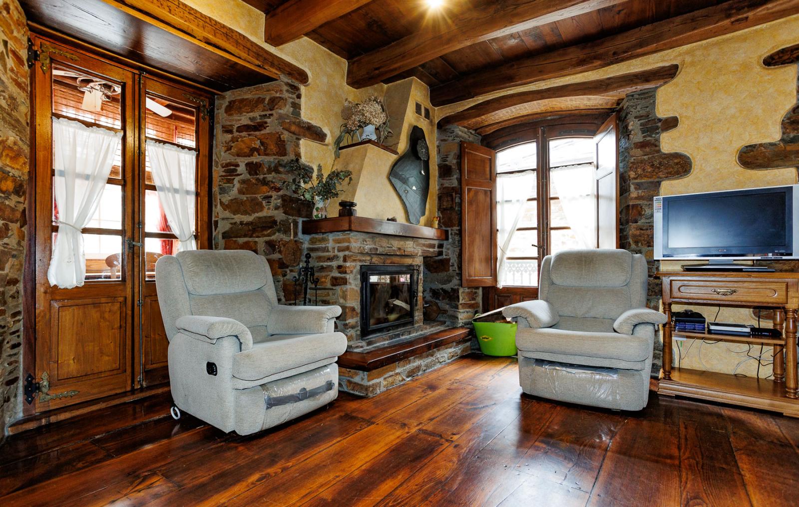 Premise for Sale in Navia de Suarna