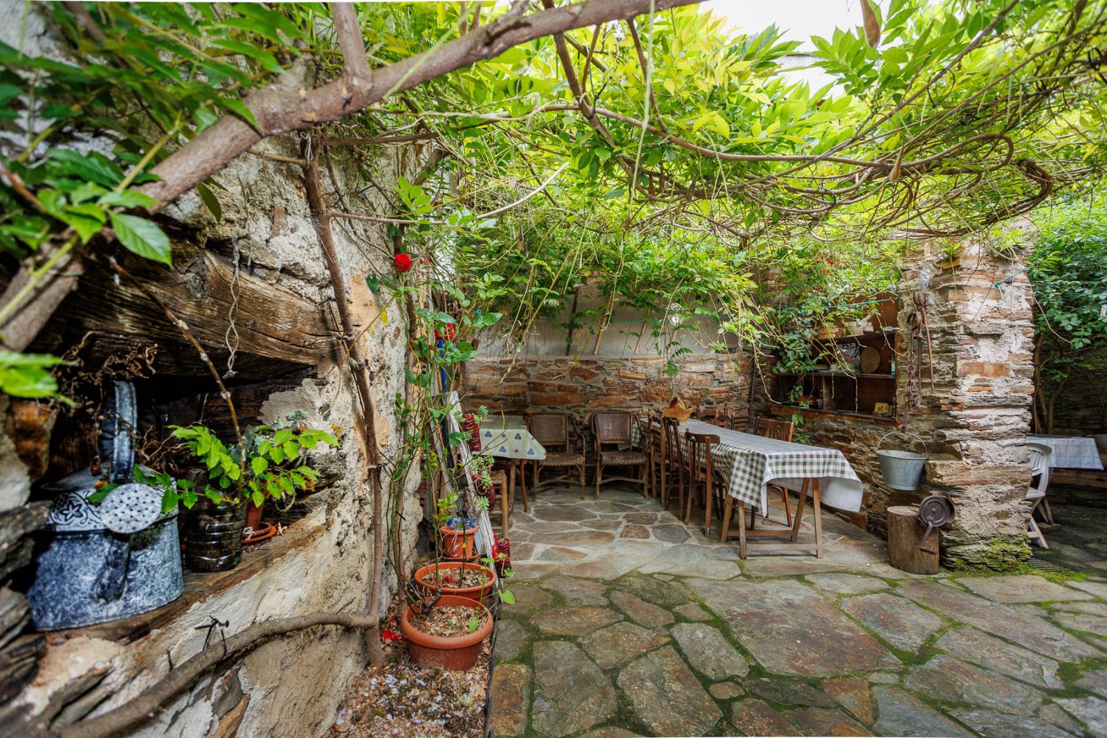 Premise for Sale in Navia de Suarna