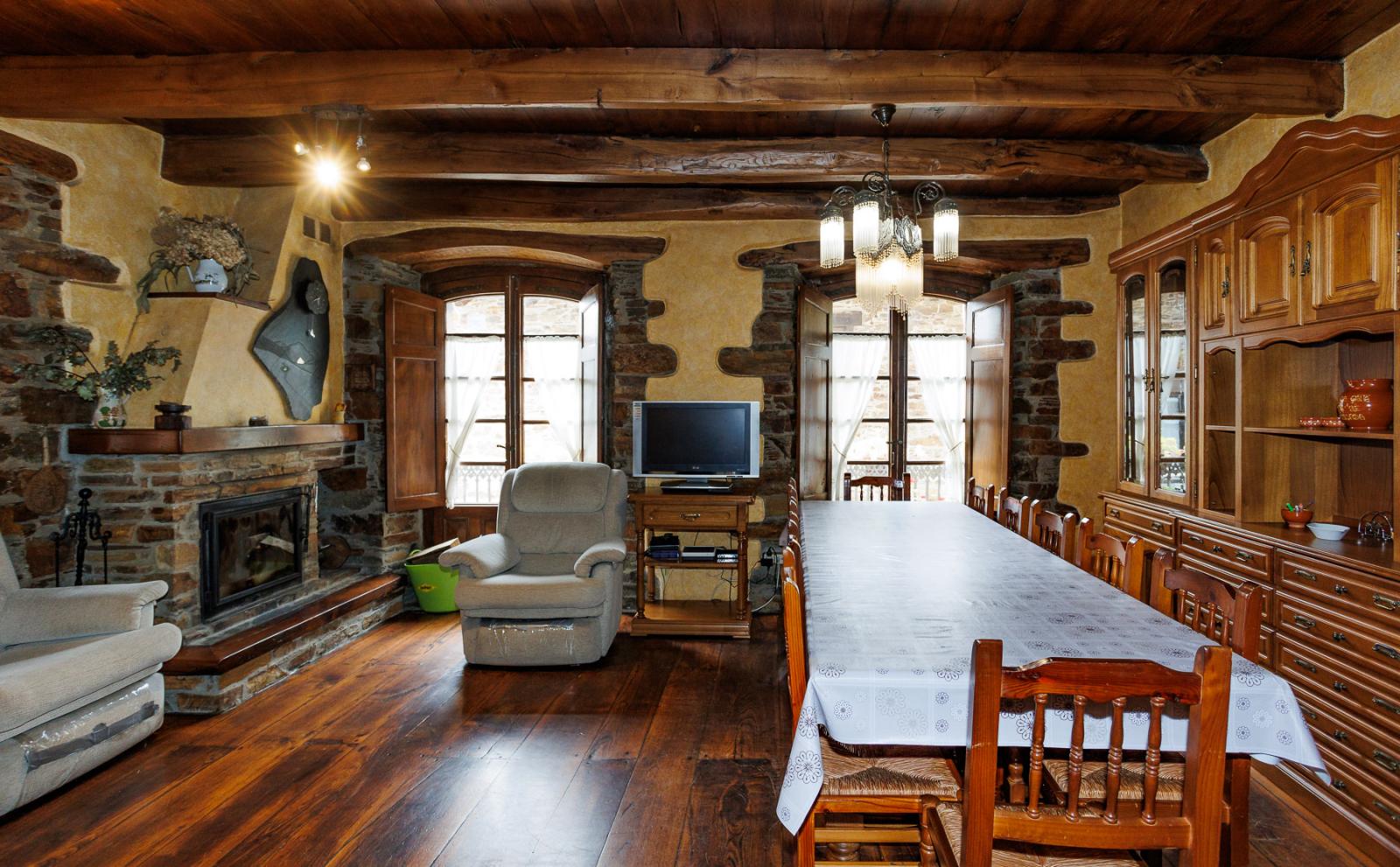 Premise for Sale in Navia de Suarna