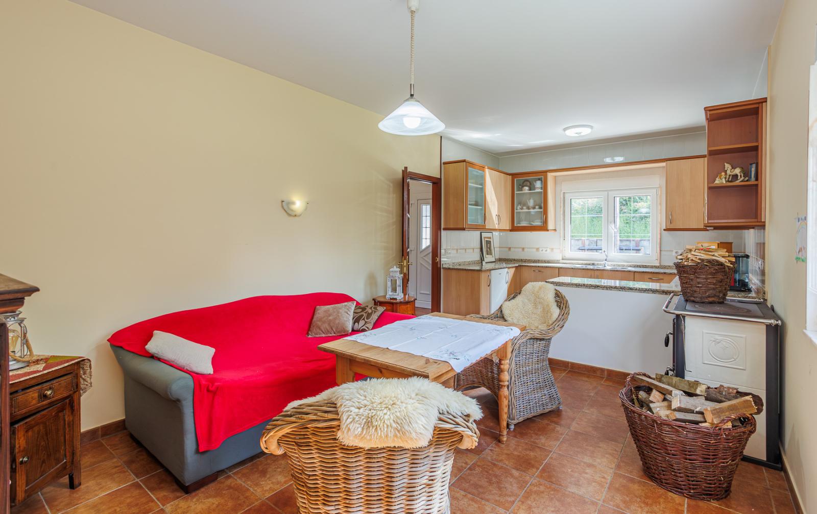 Chalet for Sale in Pol