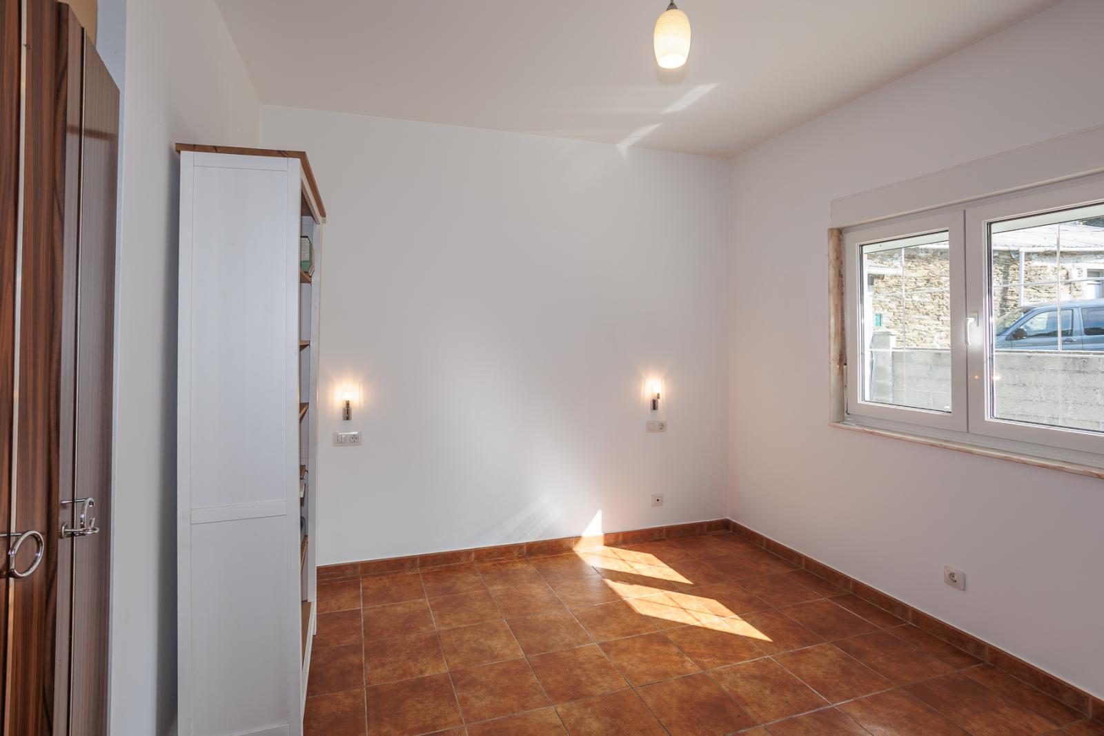 Chalet for Sale in Pol