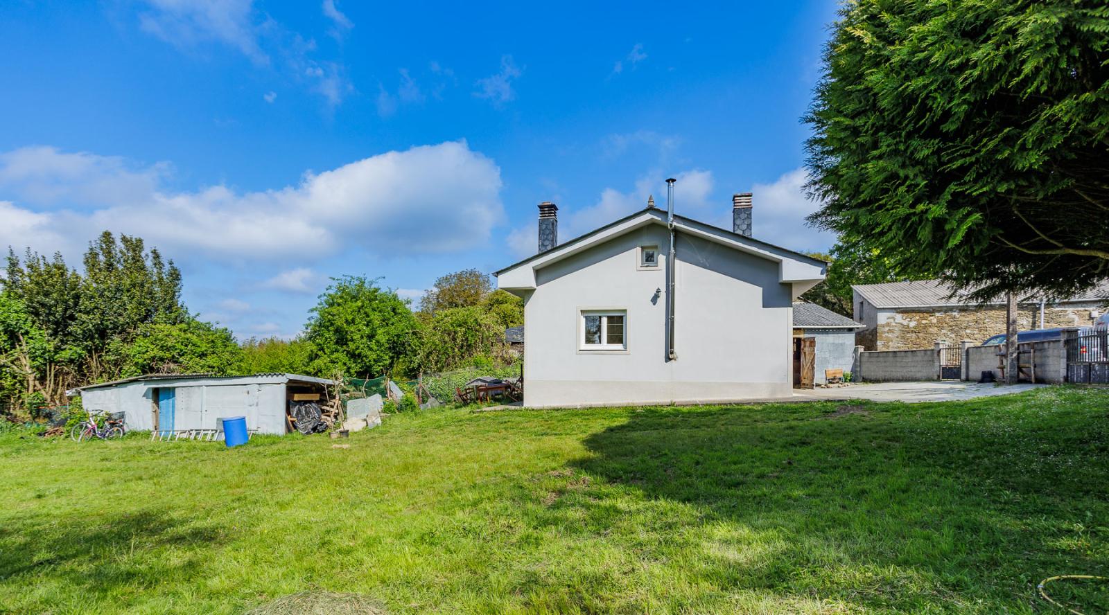Chalet for Sale in Pol