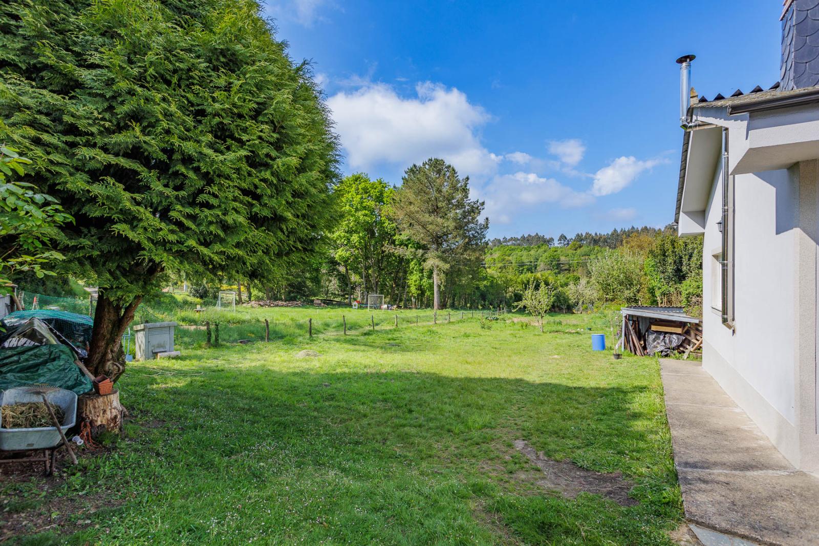 Chalet for Sale in Pol