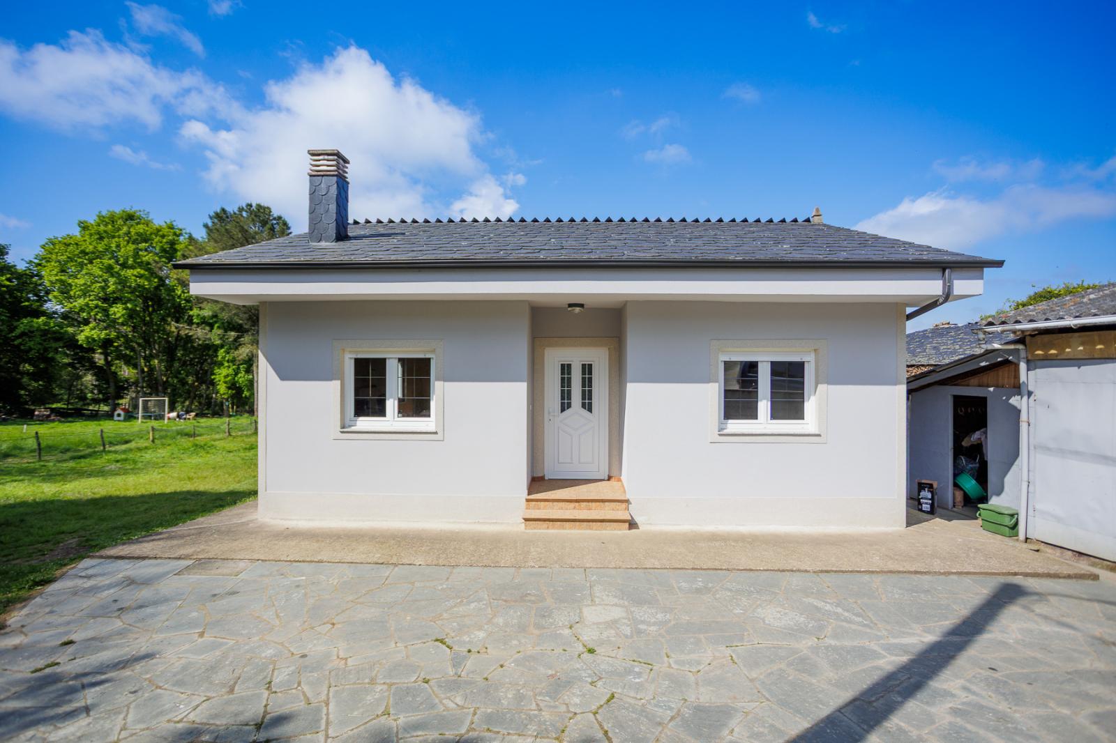 Chalet for Sale in Pol
