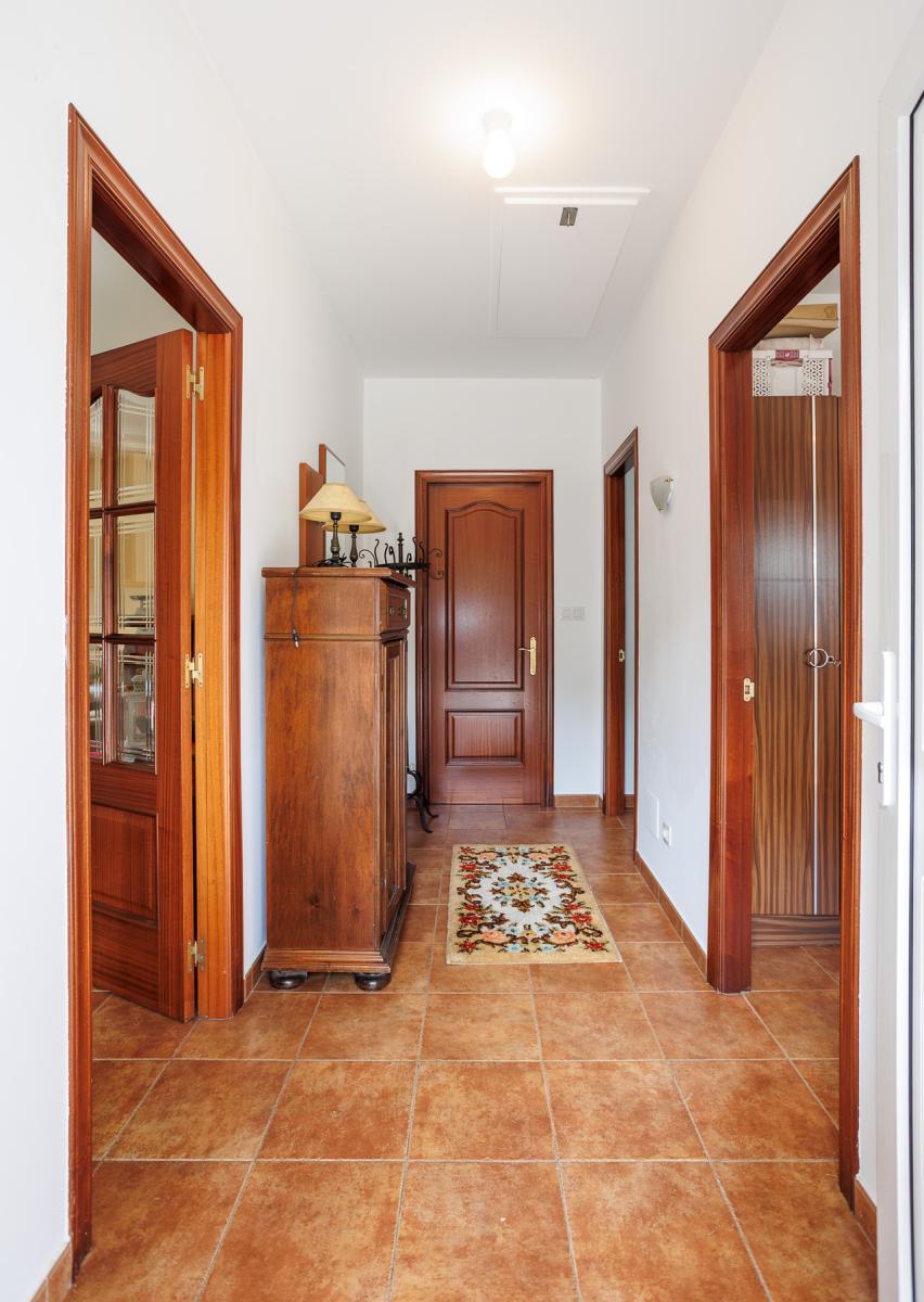Chalet for Sale in Pol