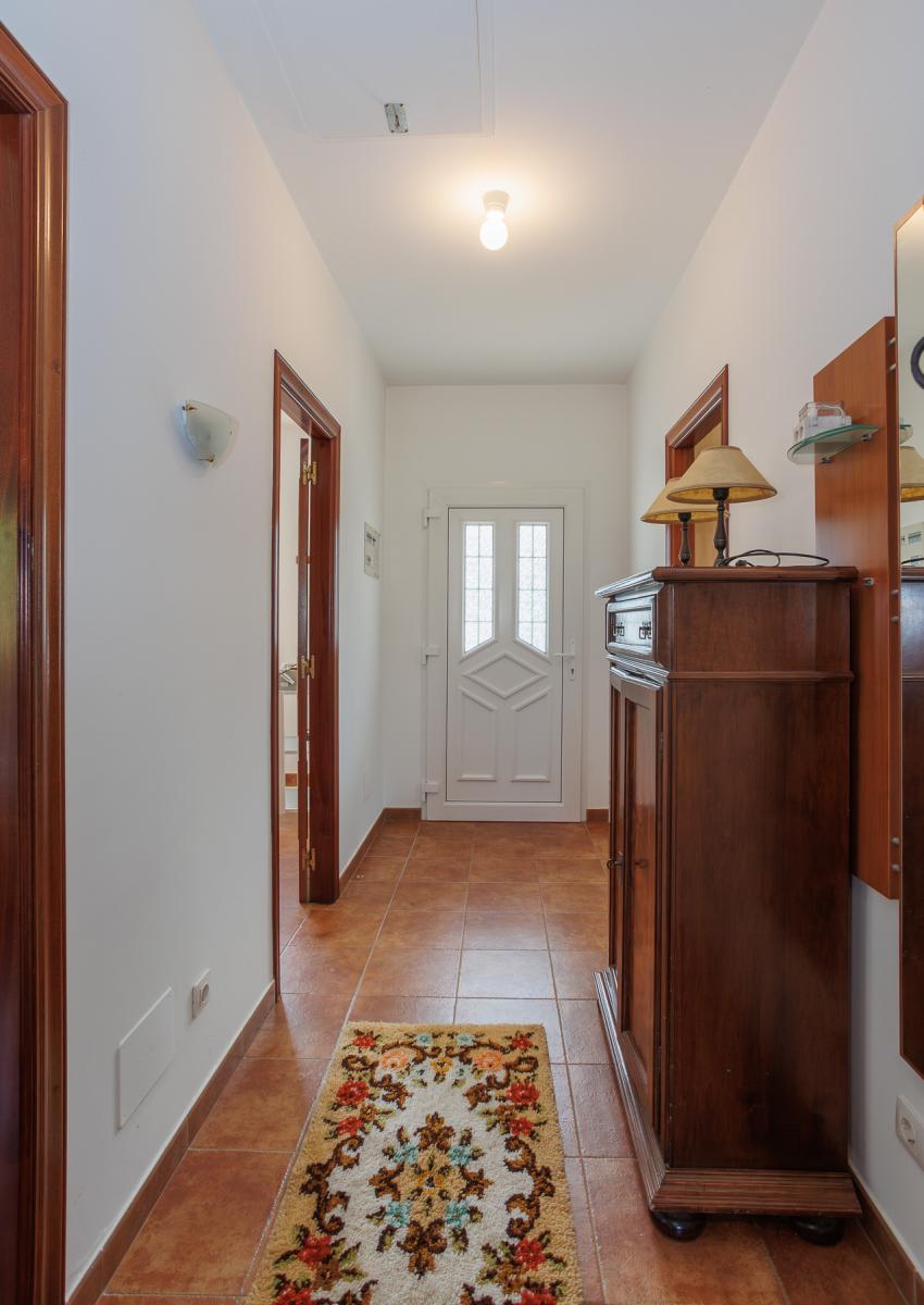 Chalet for Sale in Pol