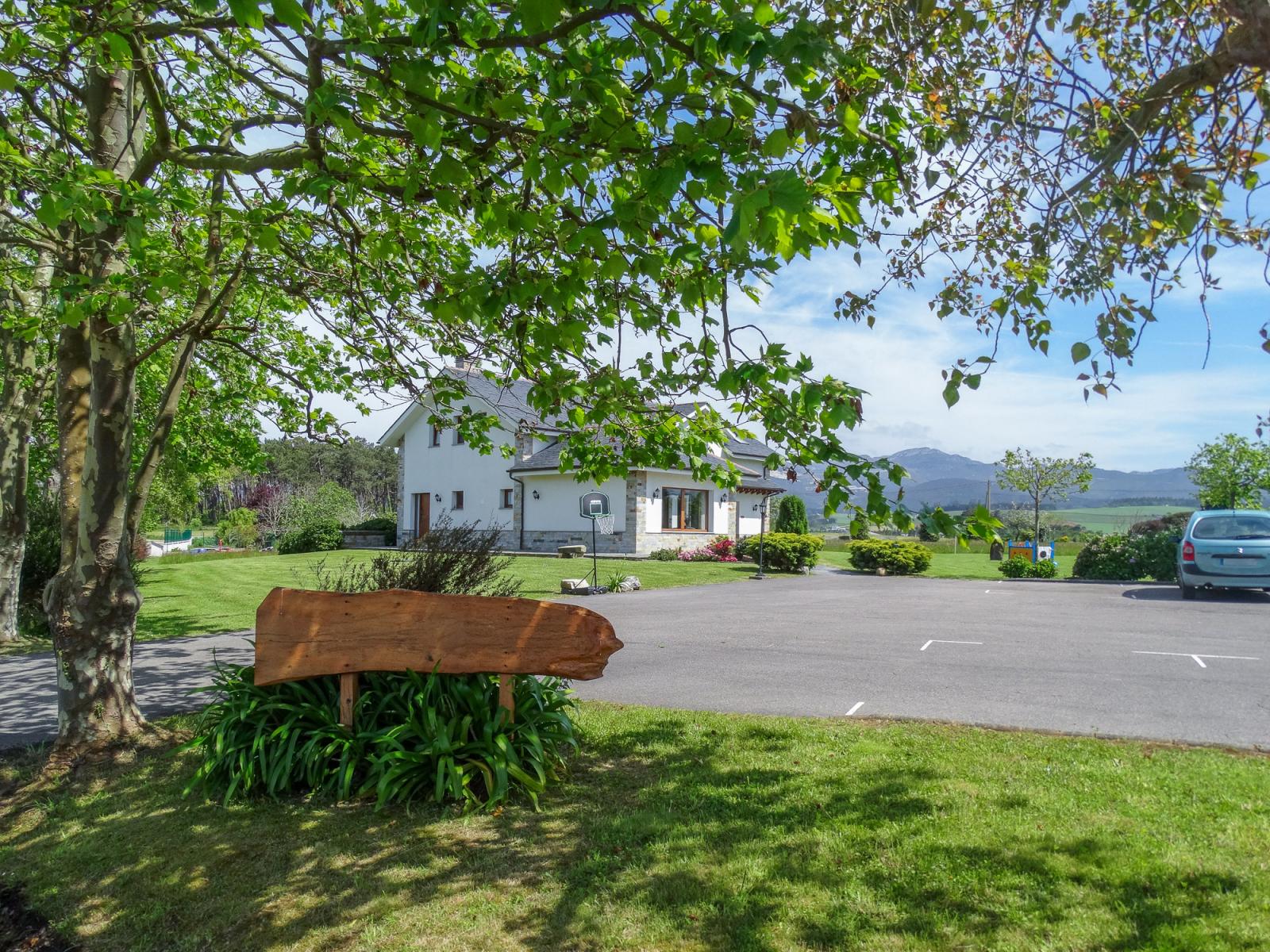 Premise for Sale in Navia