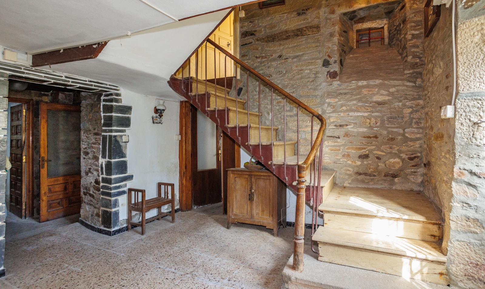 Villa for Sale in Baralla