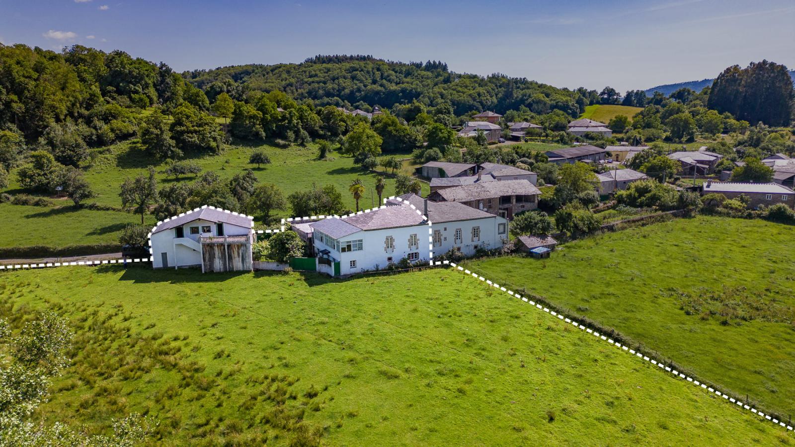 Villa for Sale in Baralla