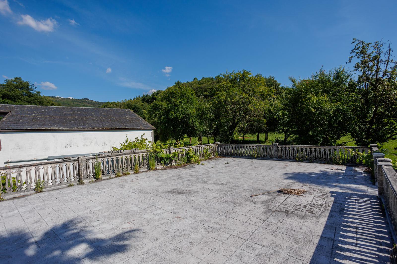 Villa for Sale in Baralla