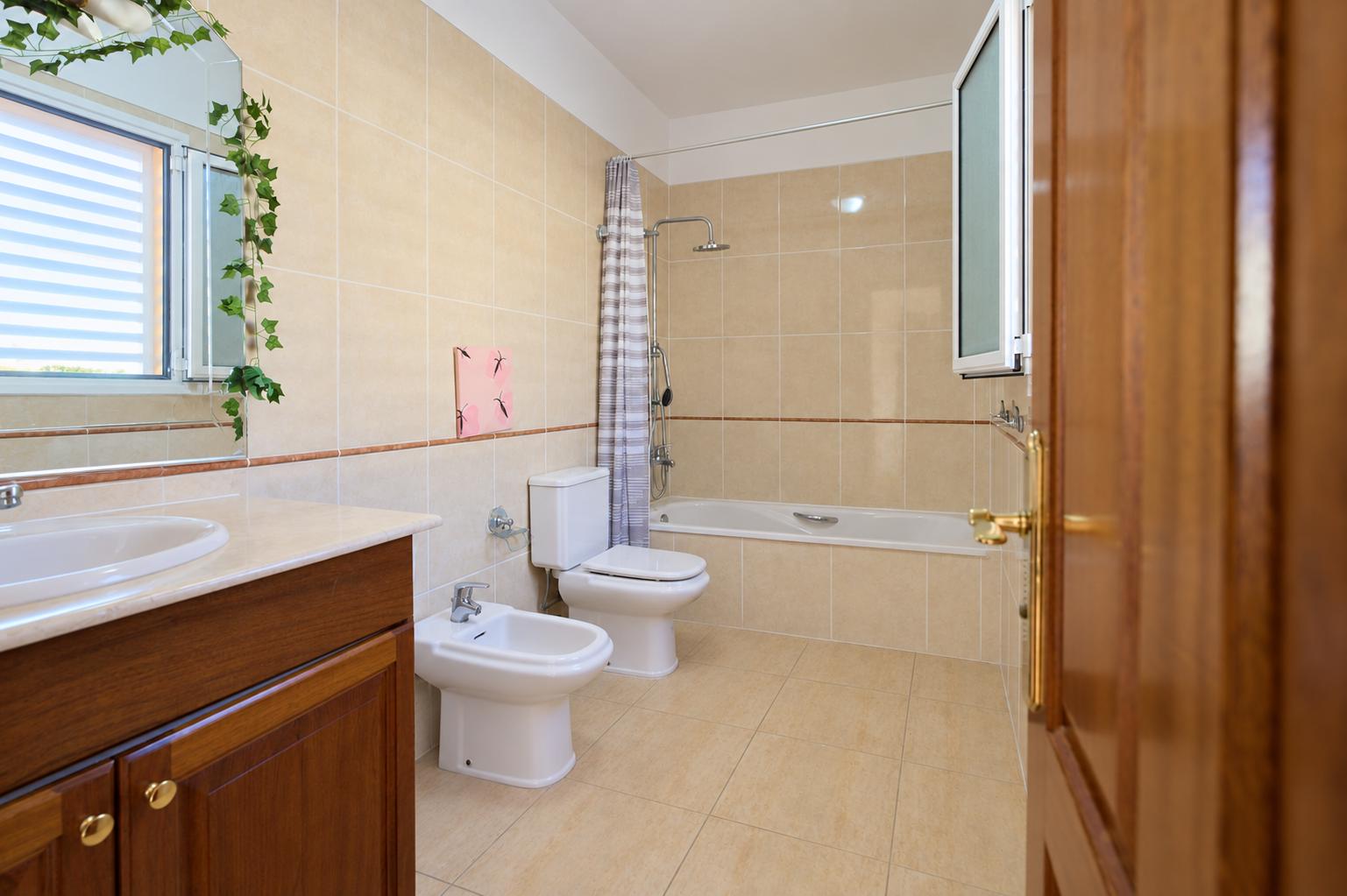 Chalet for Rent in Adeje