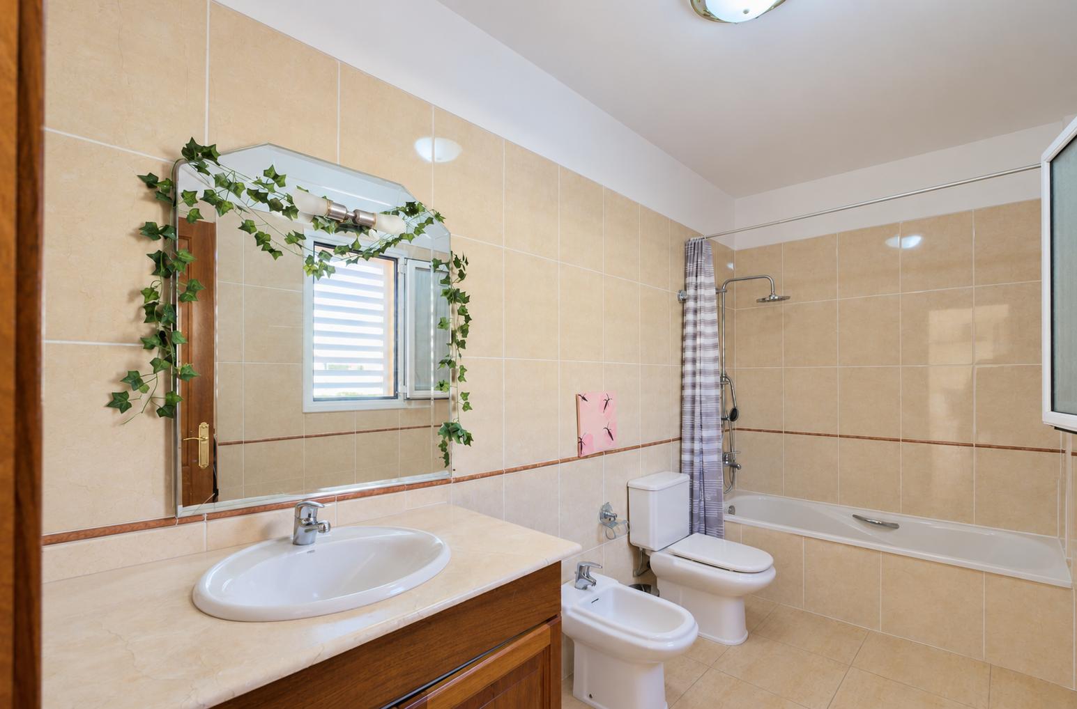 Chalet for Rent in Adeje