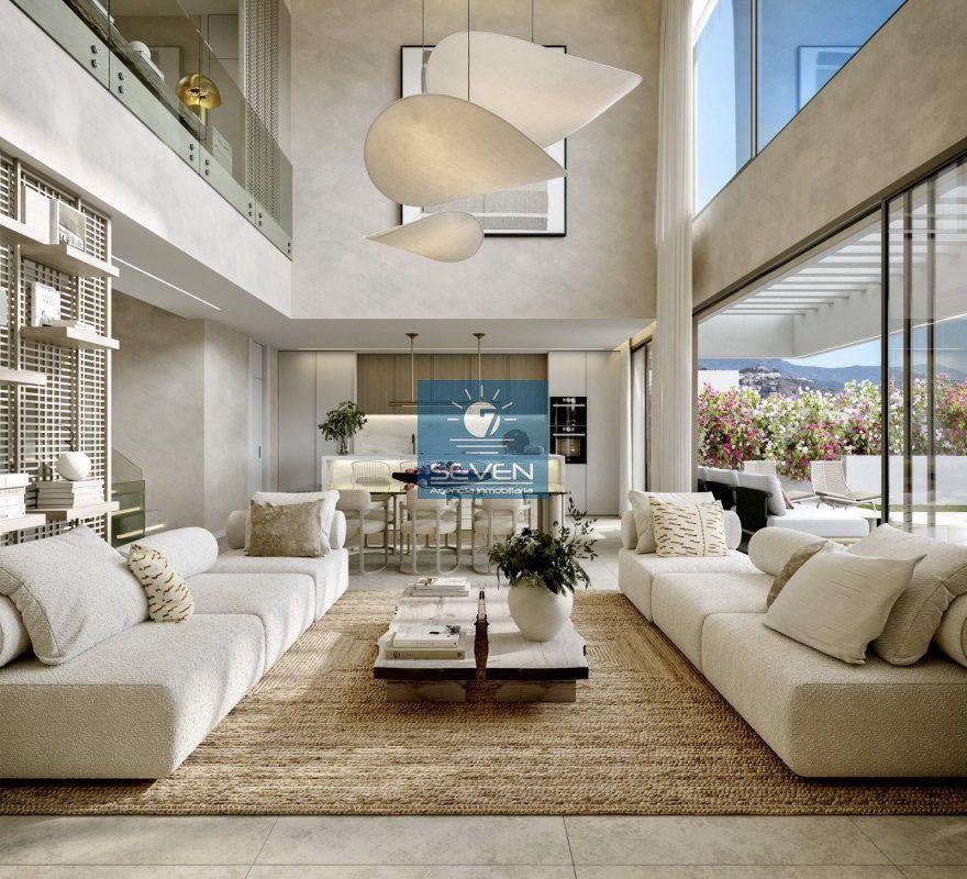 Villa for Sale in Almuñécar