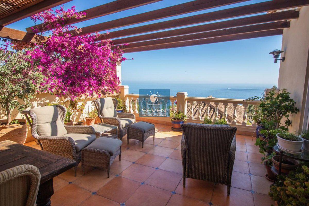 Villa for Sale in Almuñécar