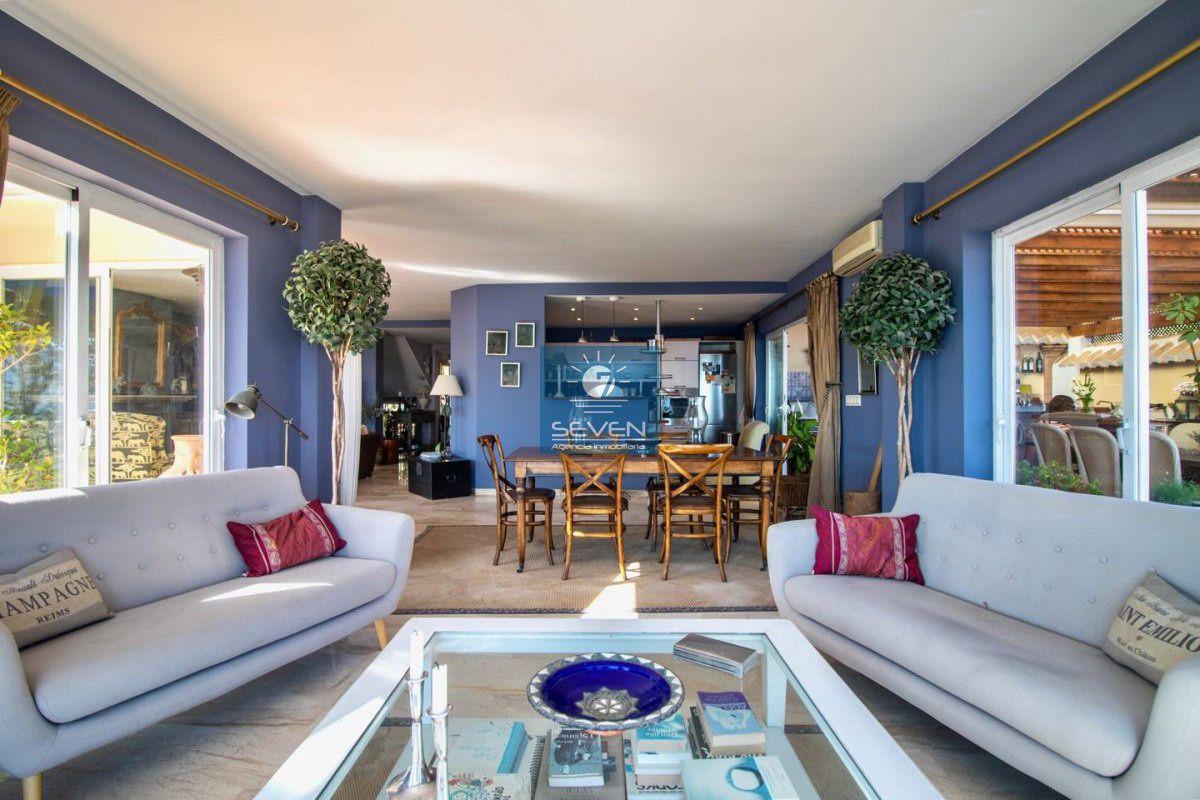 Villa for Sale in Almuñécar