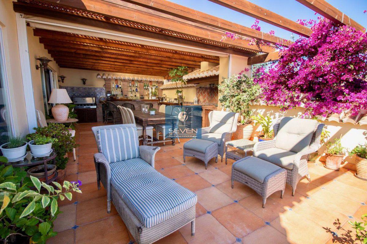 Villa for Sale in Almuñécar