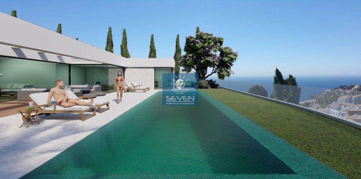 Plot for Sale in Almuñécar