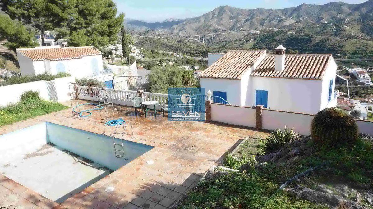 Chalet for Sale in Almuñécar