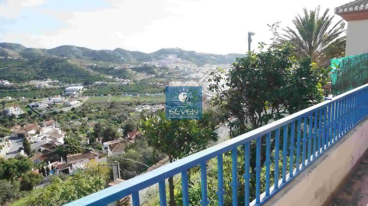 Chalet for Sale in Almuñécar