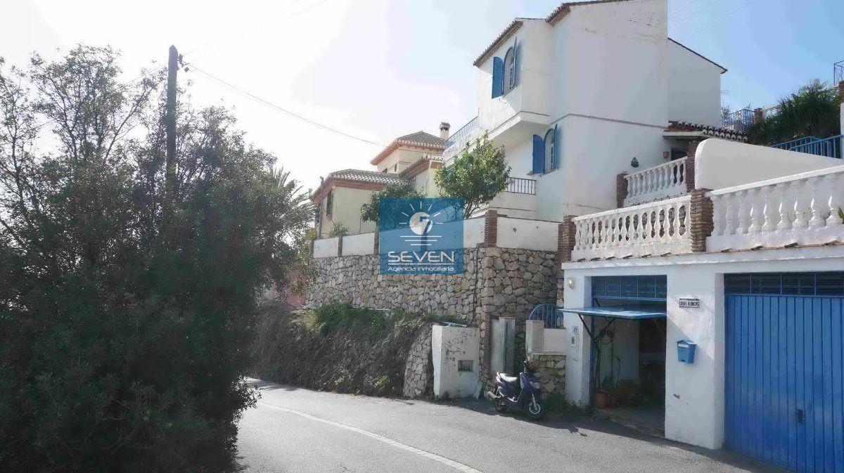 Chalet for Sale in Almuñécar