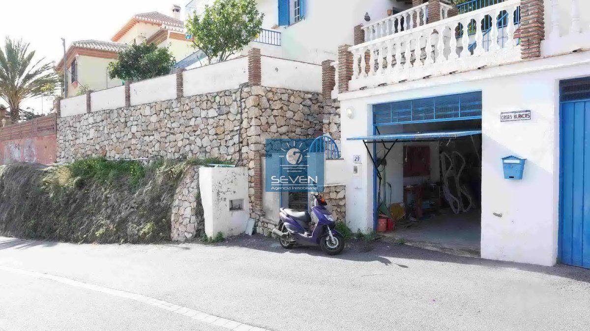 Chalet for Sale in Almuñécar