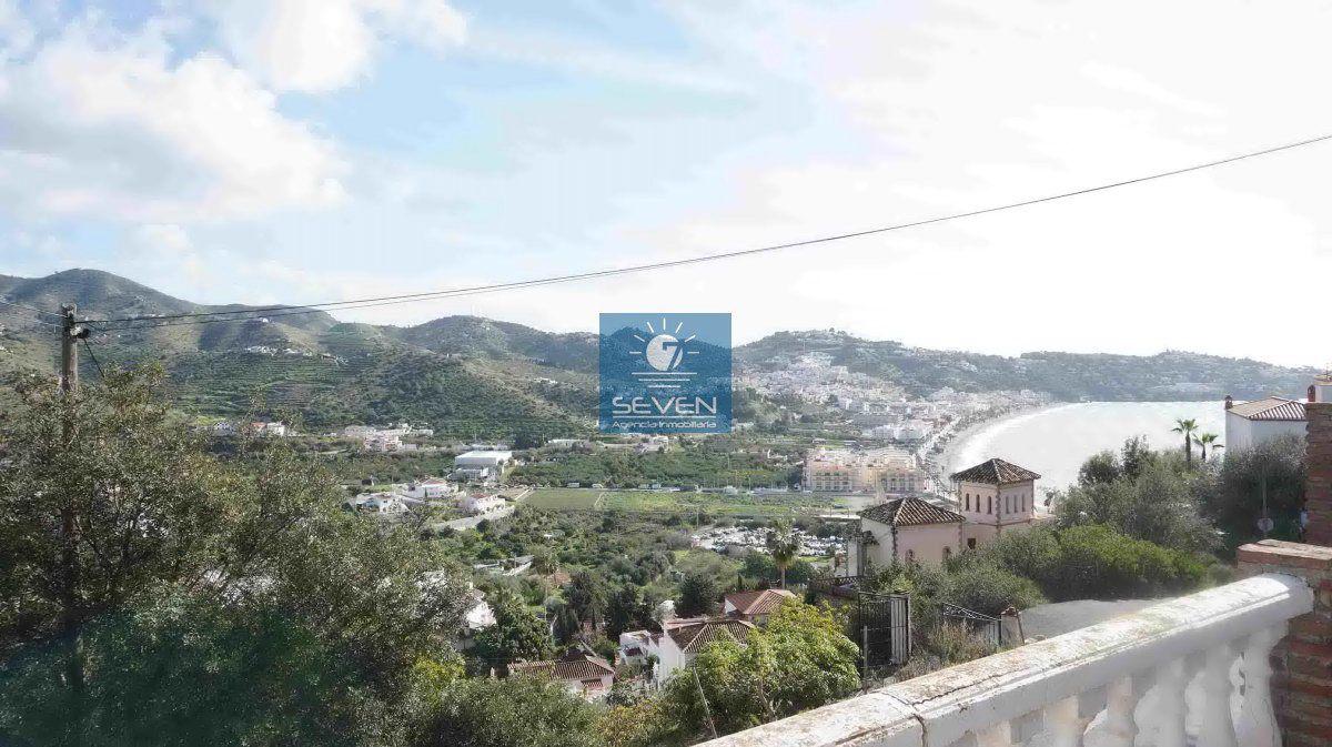 Chalet for Sale in Almuñécar