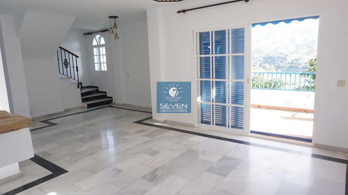 Chalet for Sale in Almuñécar