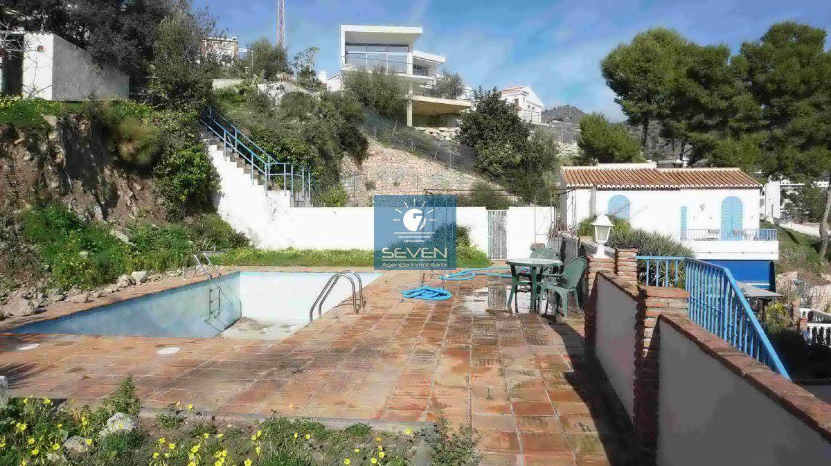 Chalet for Sale in Almuñécar