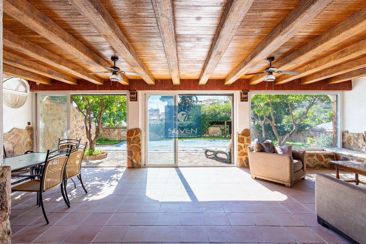 Villa for Sale in Almuñécar