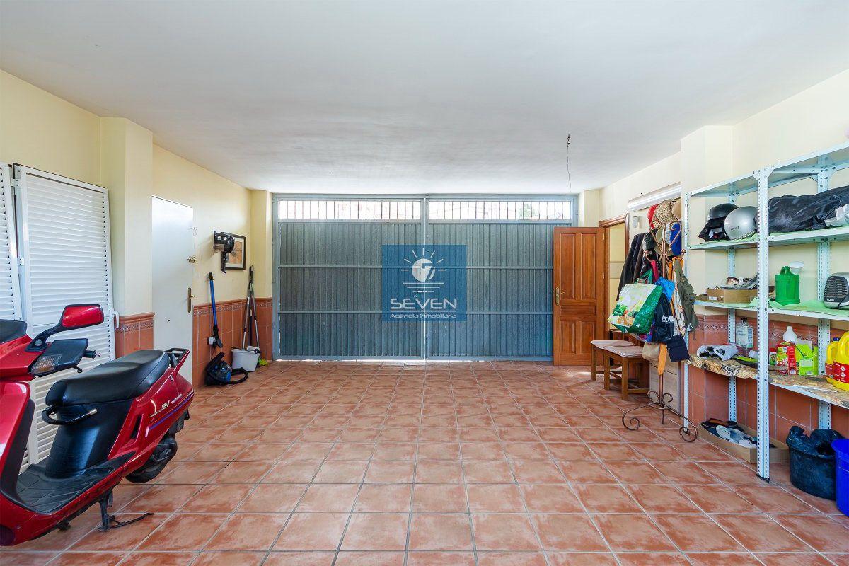 Villa for Sale in Almuñécar