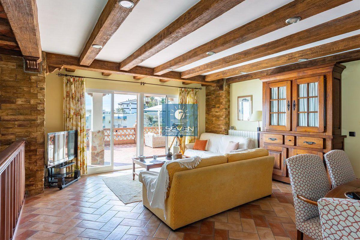 Villa for Sale in Almuñécar
