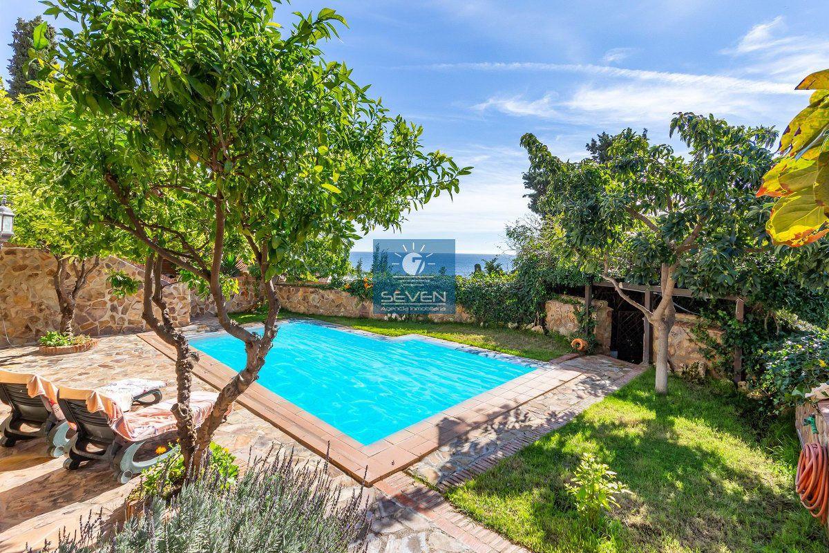 Villa for Sale in Almuñécar