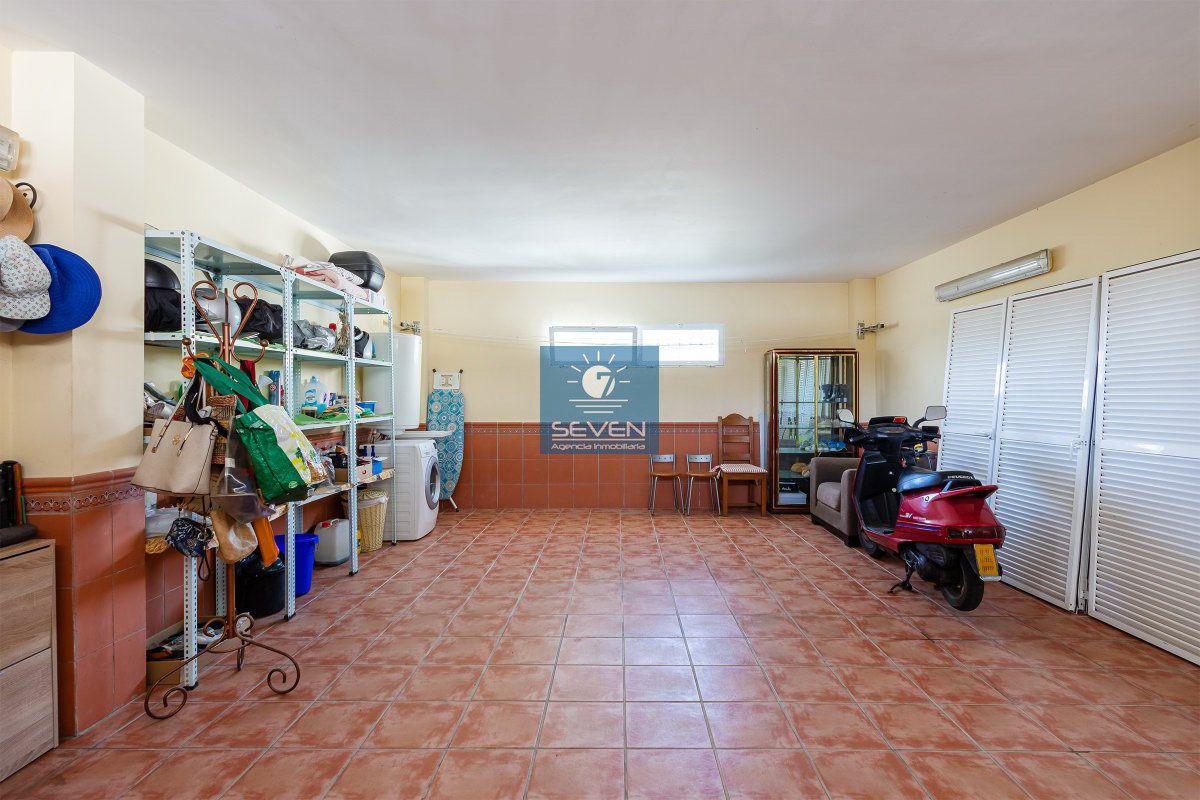 Villa for Sale in Almuñécar