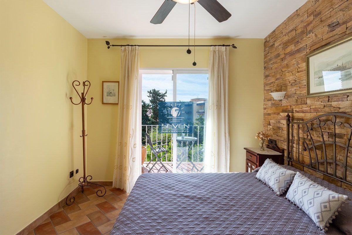 Villa for Sale in Almuñécar