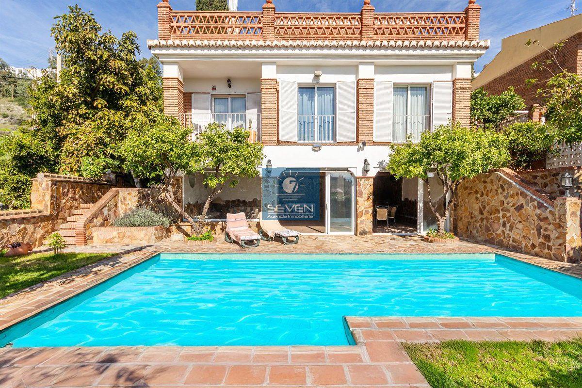 Villa for Sale in Almuñécar