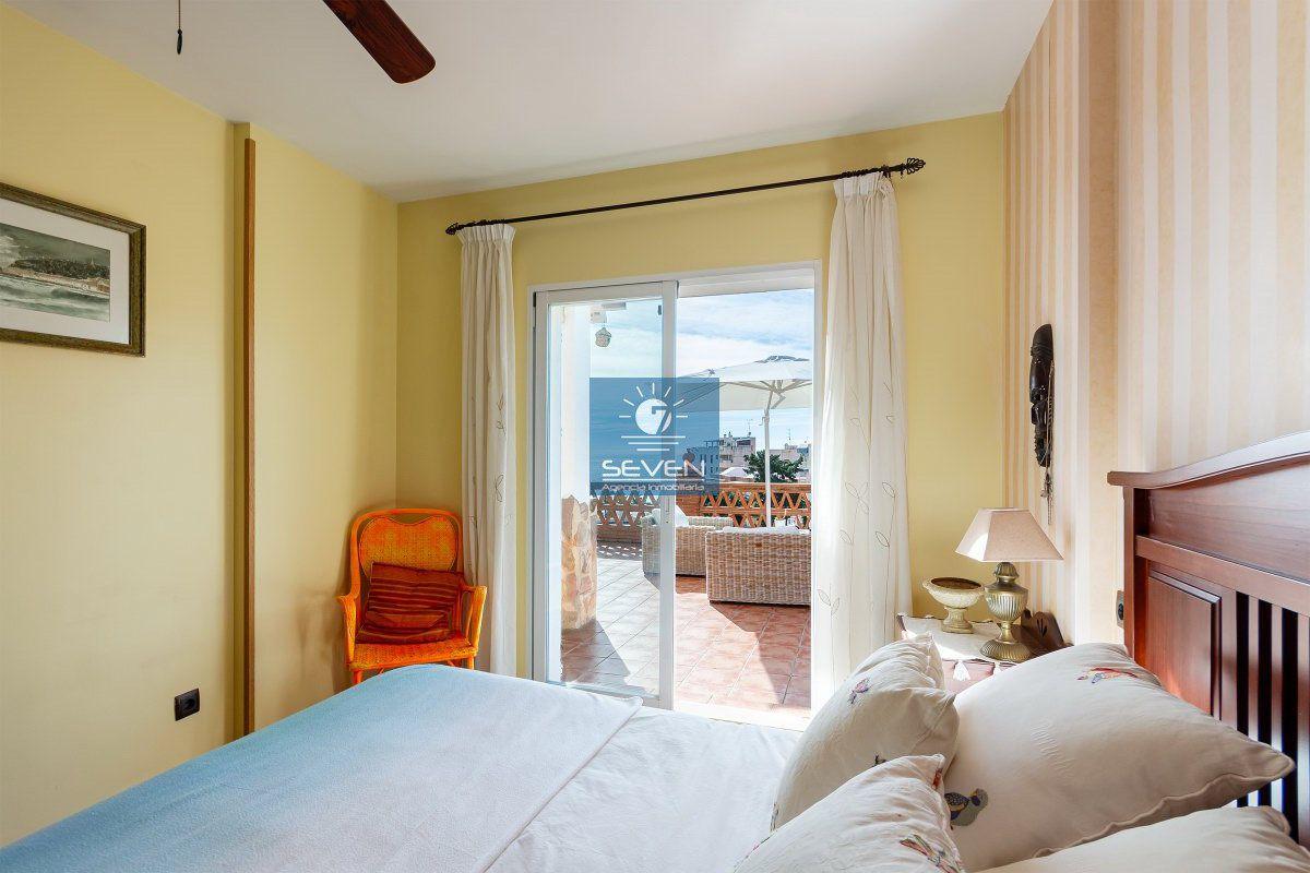 Villa for Sale in Almuñécar