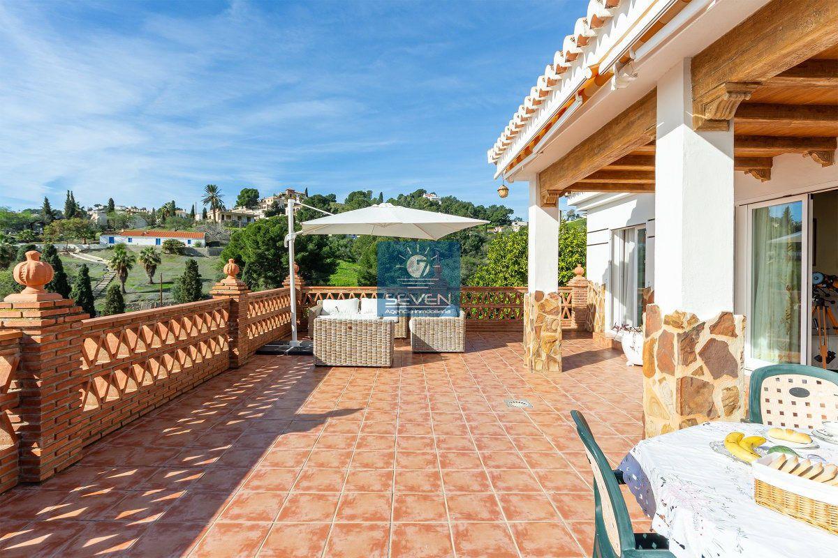 Villa for Sale in Almuñécar