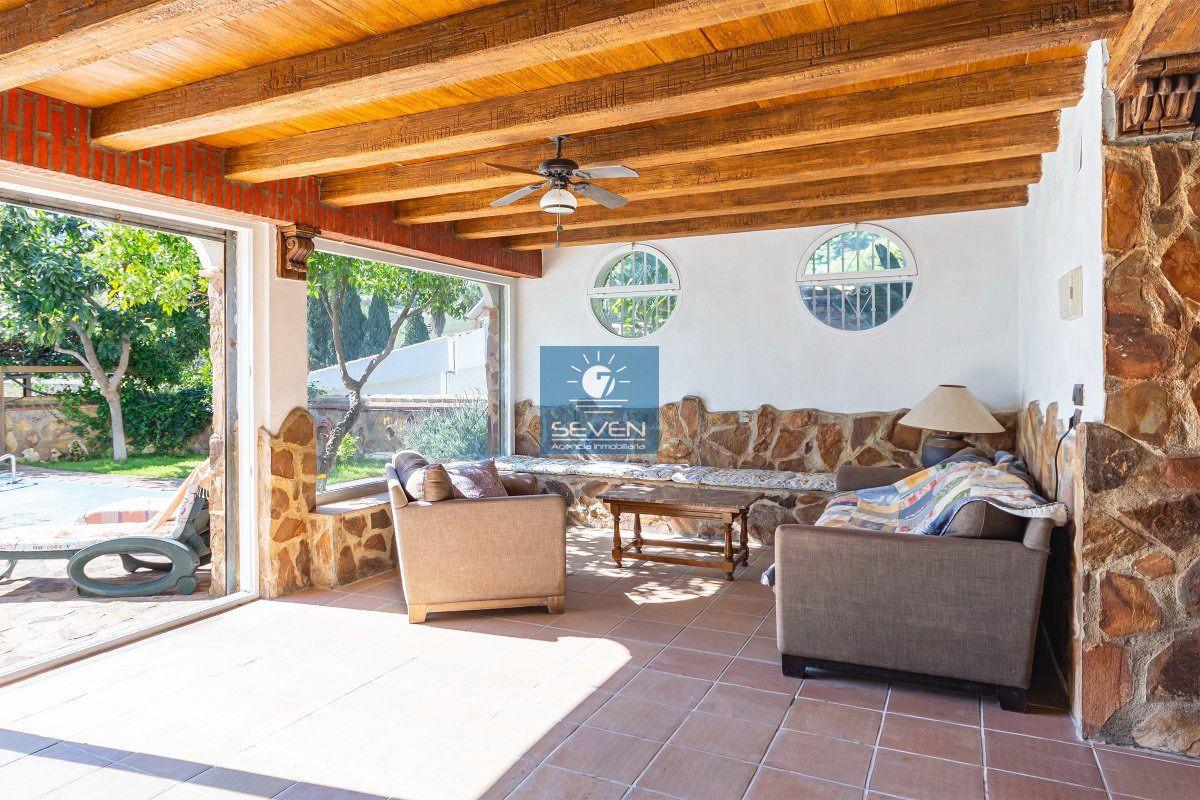 Villa for Sale in Almuñécar