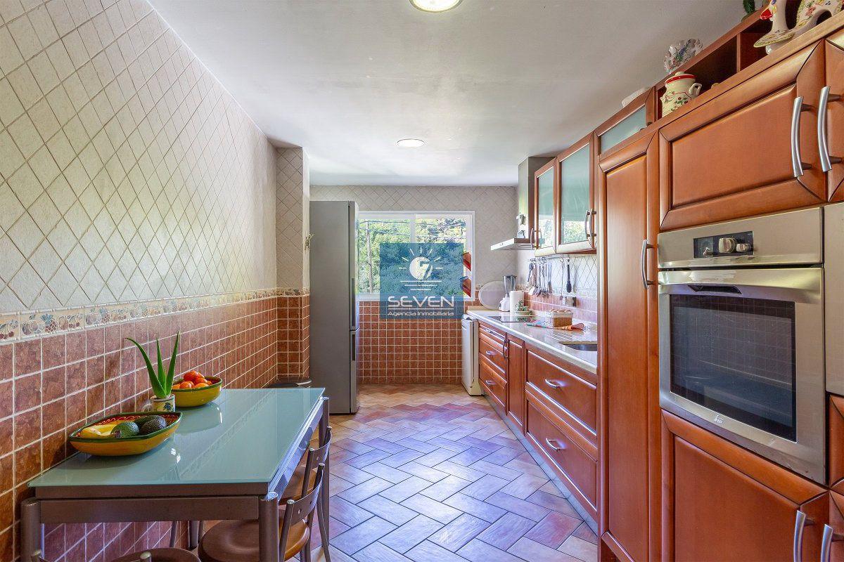 Villa for Sale in Almuñécar